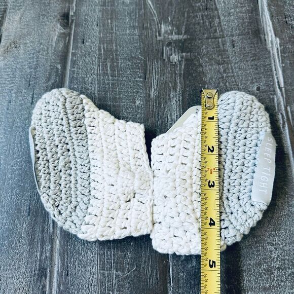 Hallmark Baby Booties Hand Knit Gray Good Night Sleep Tight - Picture 2 of 3